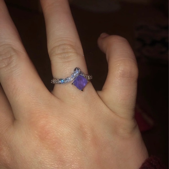 Ring - Picture 2 of 2